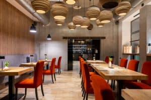 Fotografia wnętrz Lublin Restauracje Hotele Booking Airbnb Zoom Na kwadrat (10)