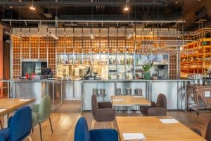 Fotografia wnętrz Lublin Restauracje Hotele Booking Airbnb Zoom Na kwadrat (13)